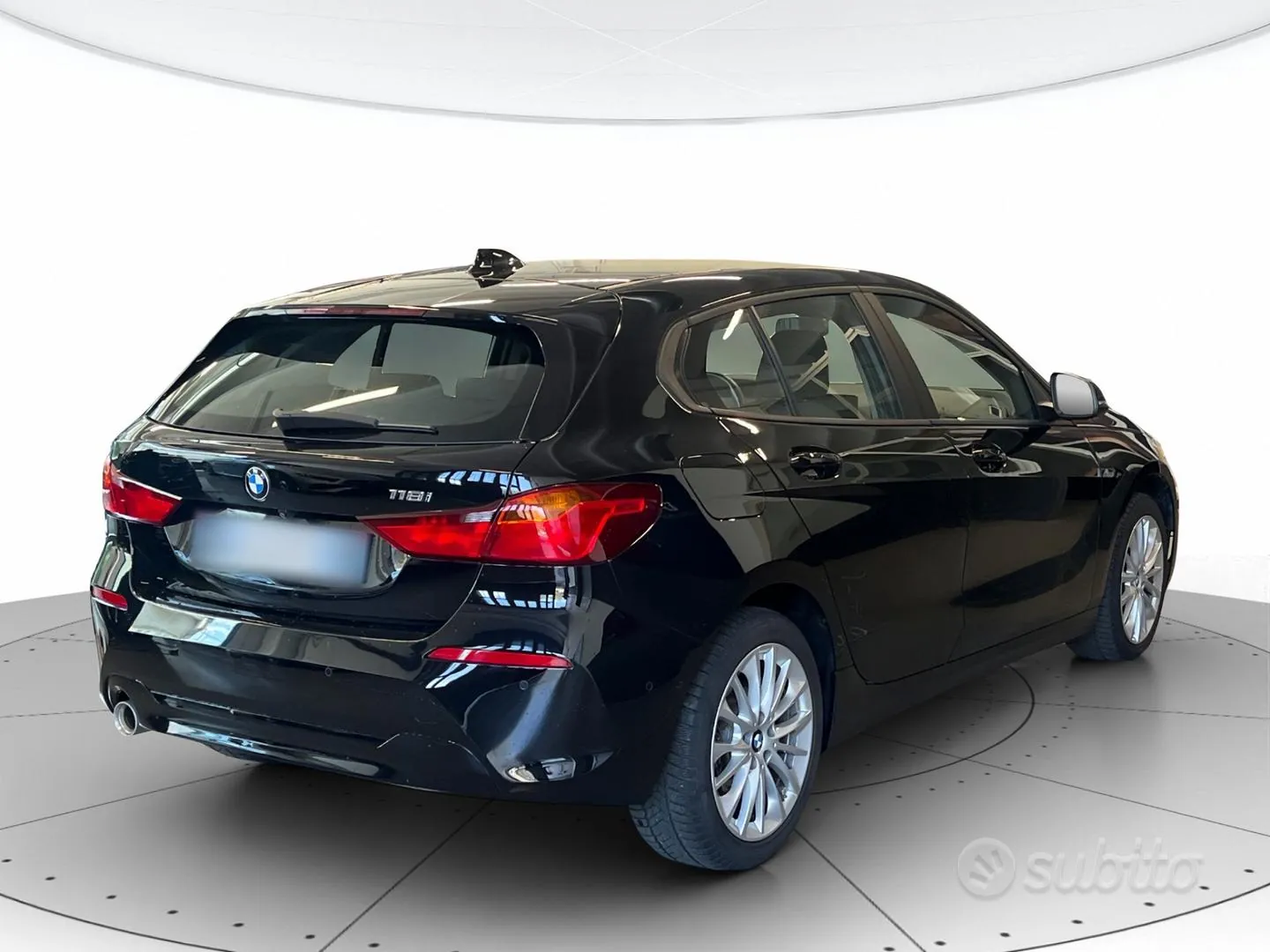 BMW 118I 2022 photo 3