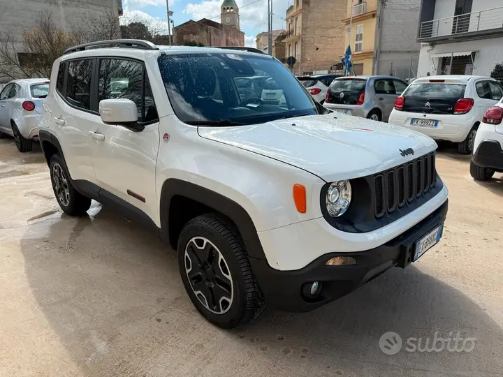Jeep Renegade 2015 photo 2