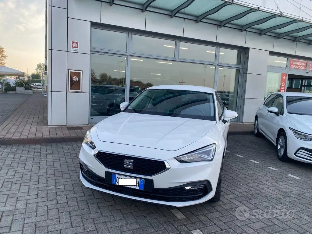 Seat Leon 2022 photo 2