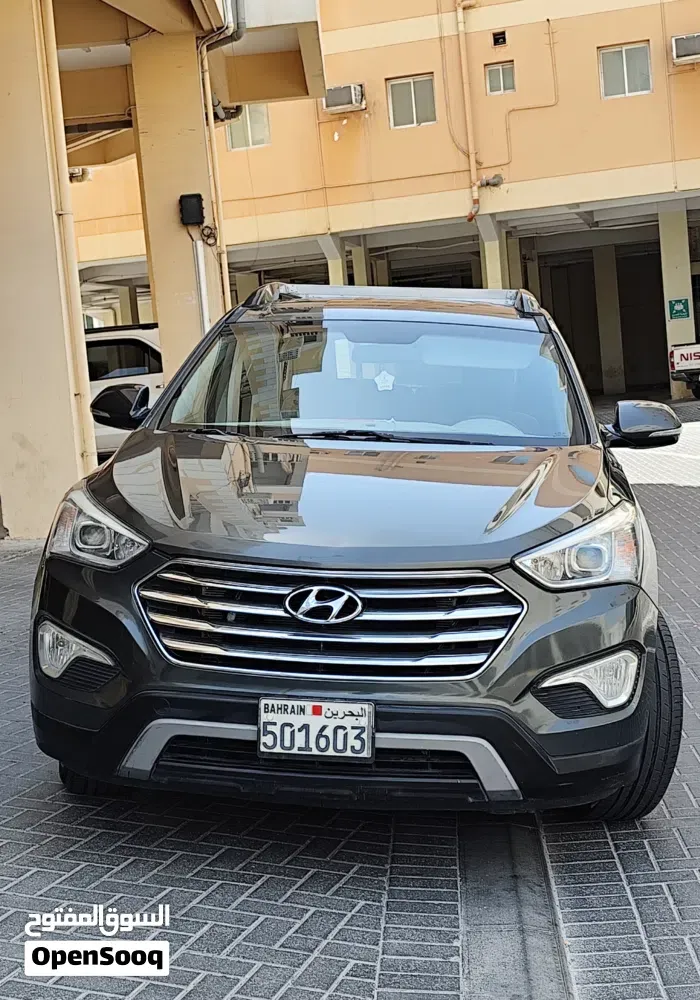 Hyundai Grand Santa Fe