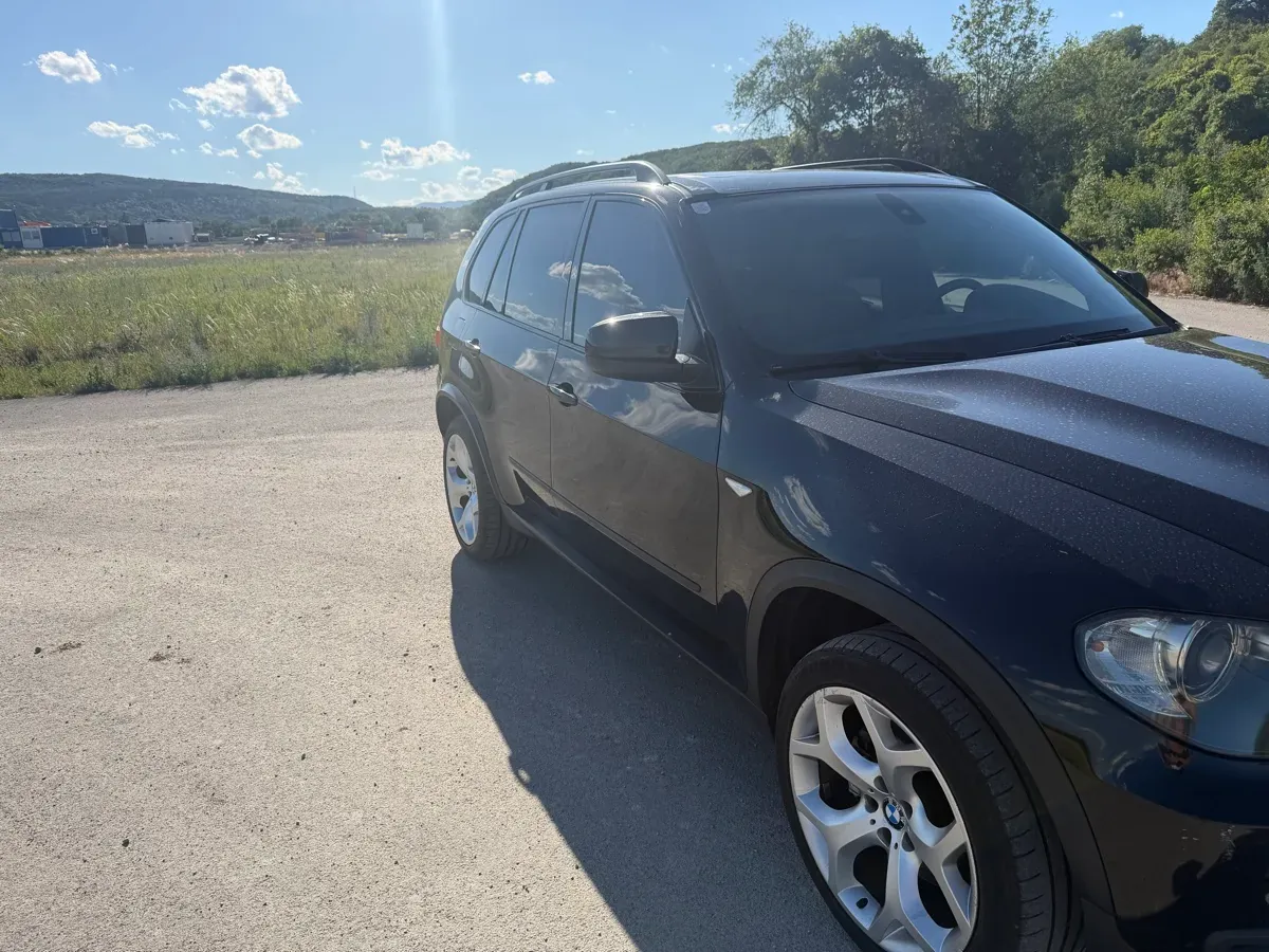 BMW X5 2009 photo 3