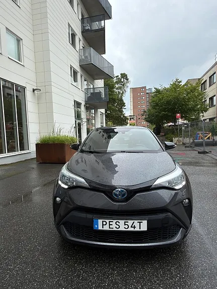 Toyota C-Hr 2023 photo 2