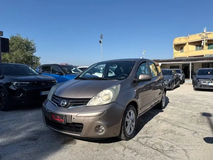 Nissan Note 2009 photo 2