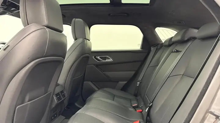 Land Rover Range Rover Velar 2025 photo 4