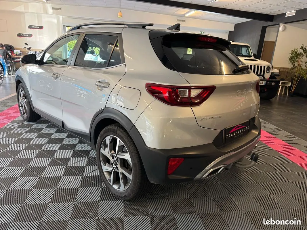 Kia Stonic 2022 photo 3