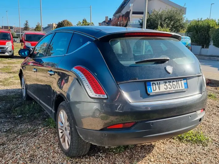 Lancia Delta 2009 photo 4