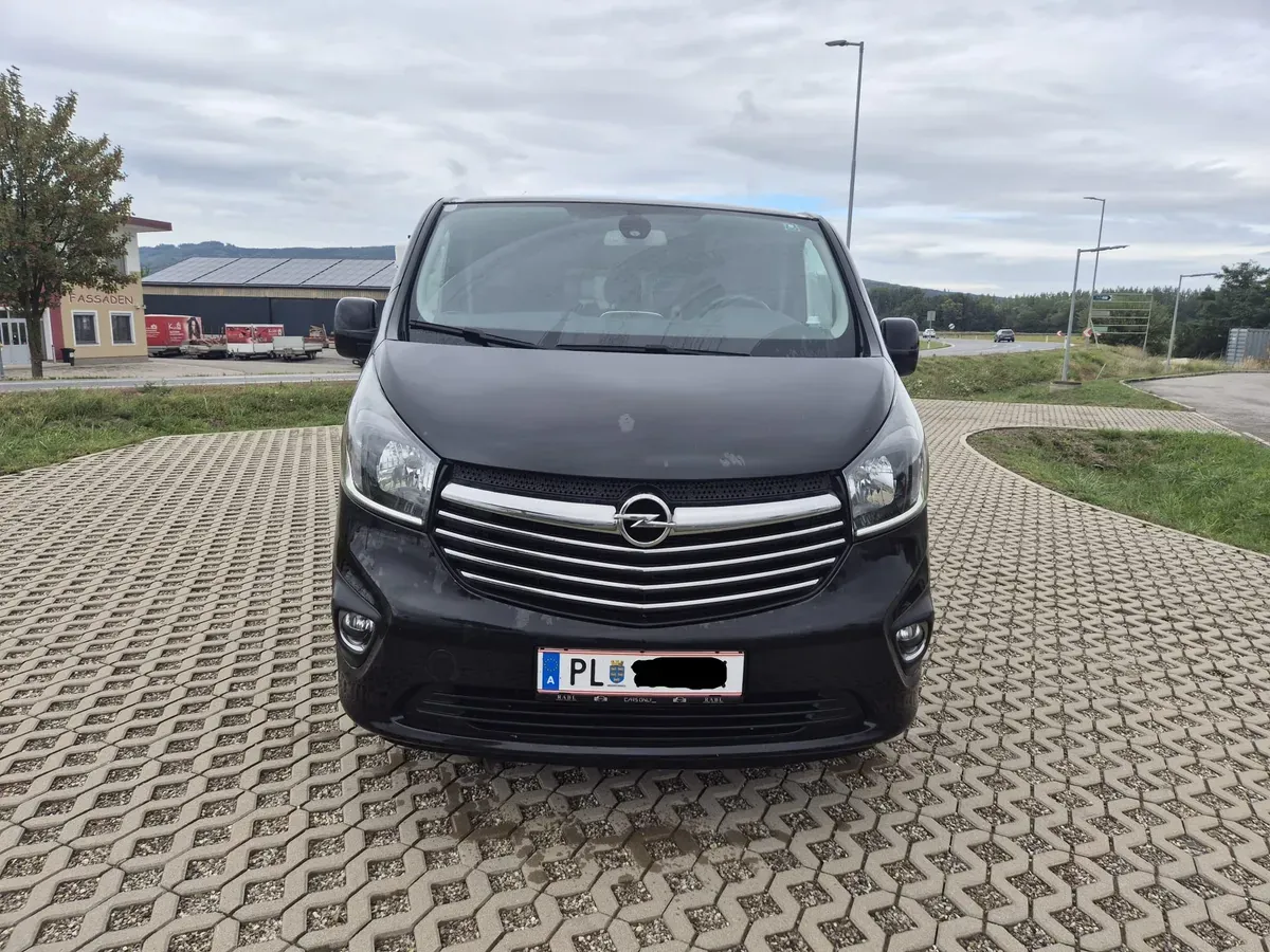 Opel Vivaro 2018 photo 2