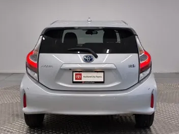 Toyota Aqua 2019 photo 5