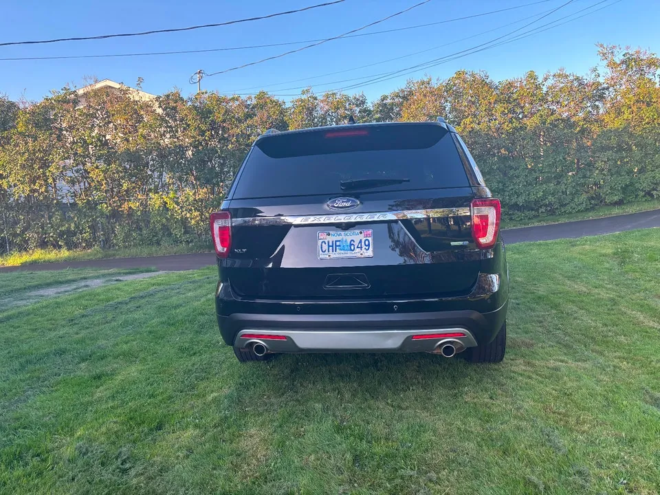 Ford Explorer 2016 photo 3