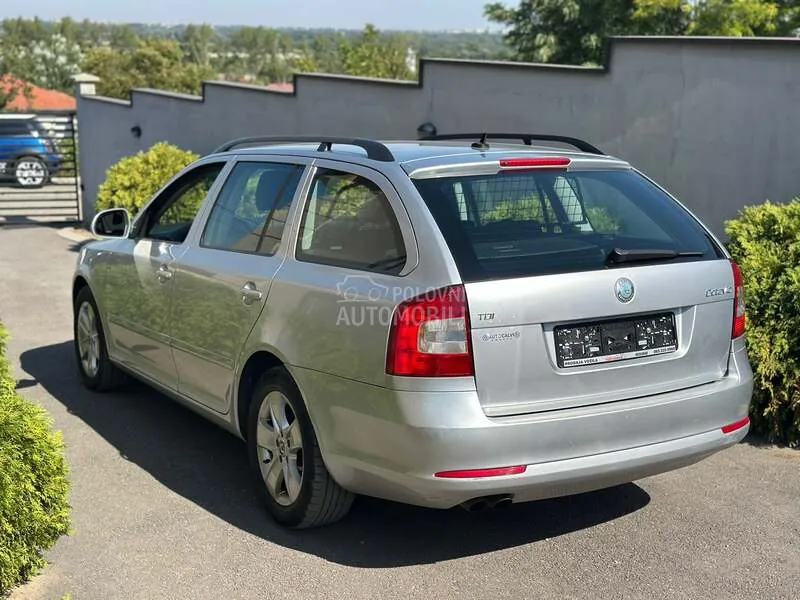 Skoda Octavia 2009 photo 4