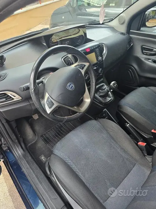 Lancia Ypsilon 2020 photo 2