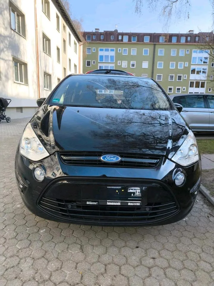 Ford S-Max