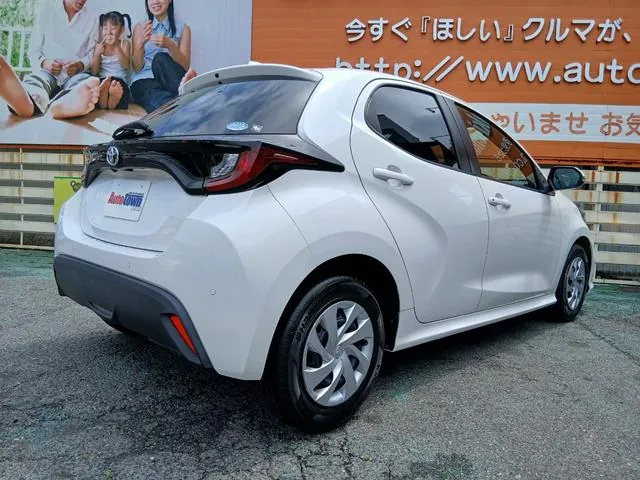 Toyota Yaris 2020 photo 2