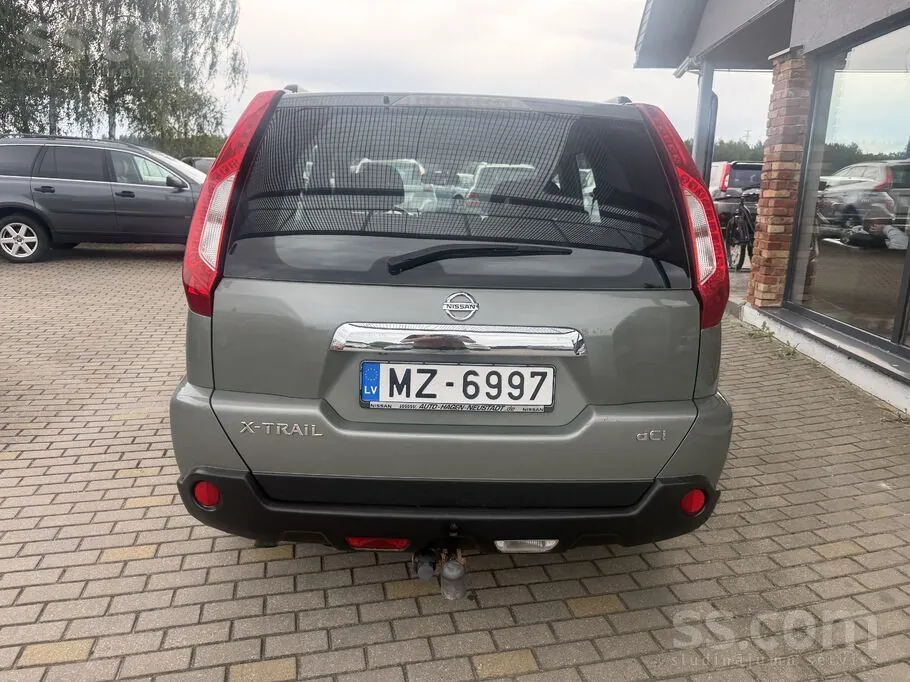 Nissan X-Trail 2011 photo 3