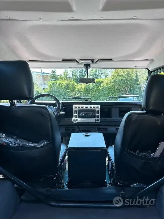 Land Rover Defender 2002 photo 5