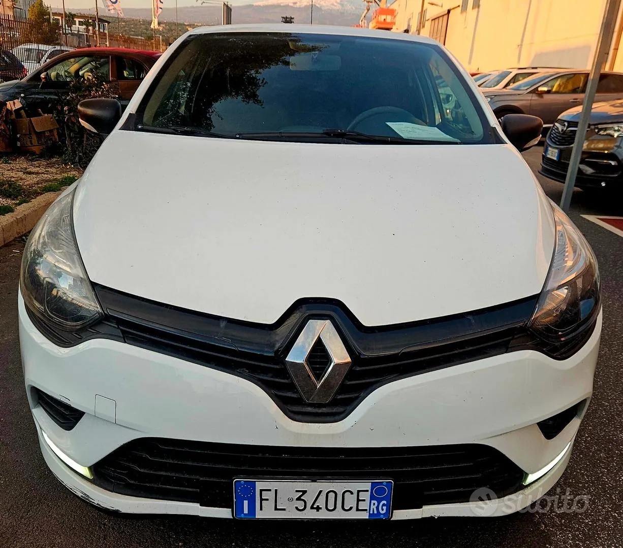 Renault Clio 2017 photo 2