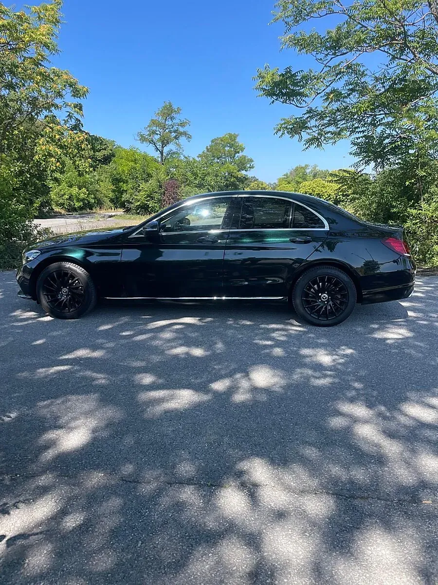 Mercedes-Benz C-Class 2019 photo 3