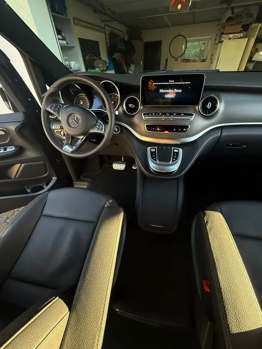 Mercedes-Benz V-Class