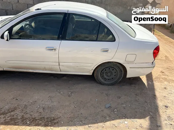 Nissan Sunny 2005 photo 3