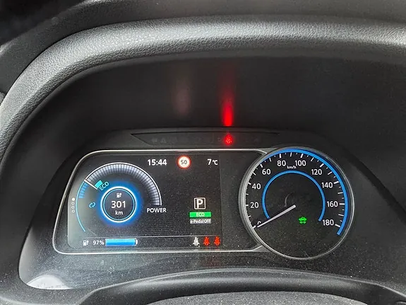 Nissan Leaf 2020 photo 2