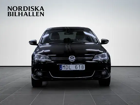 Volkswagen Jetta 2012 photo 2