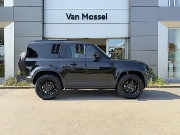 Land Rover Defender 2026 photo 3