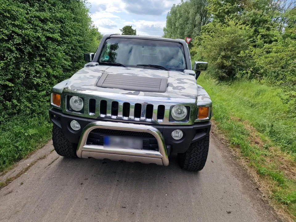 Hummer H3