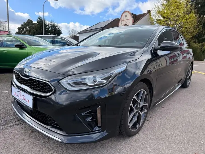 Kia Proceed