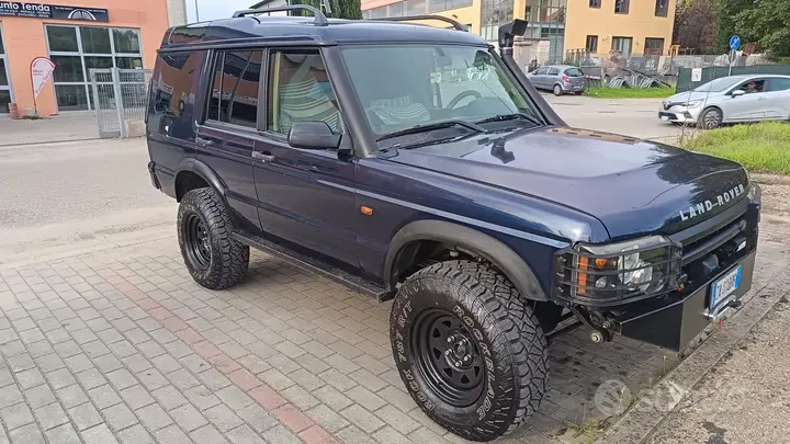Land Rover Discovery 2003 photo 3