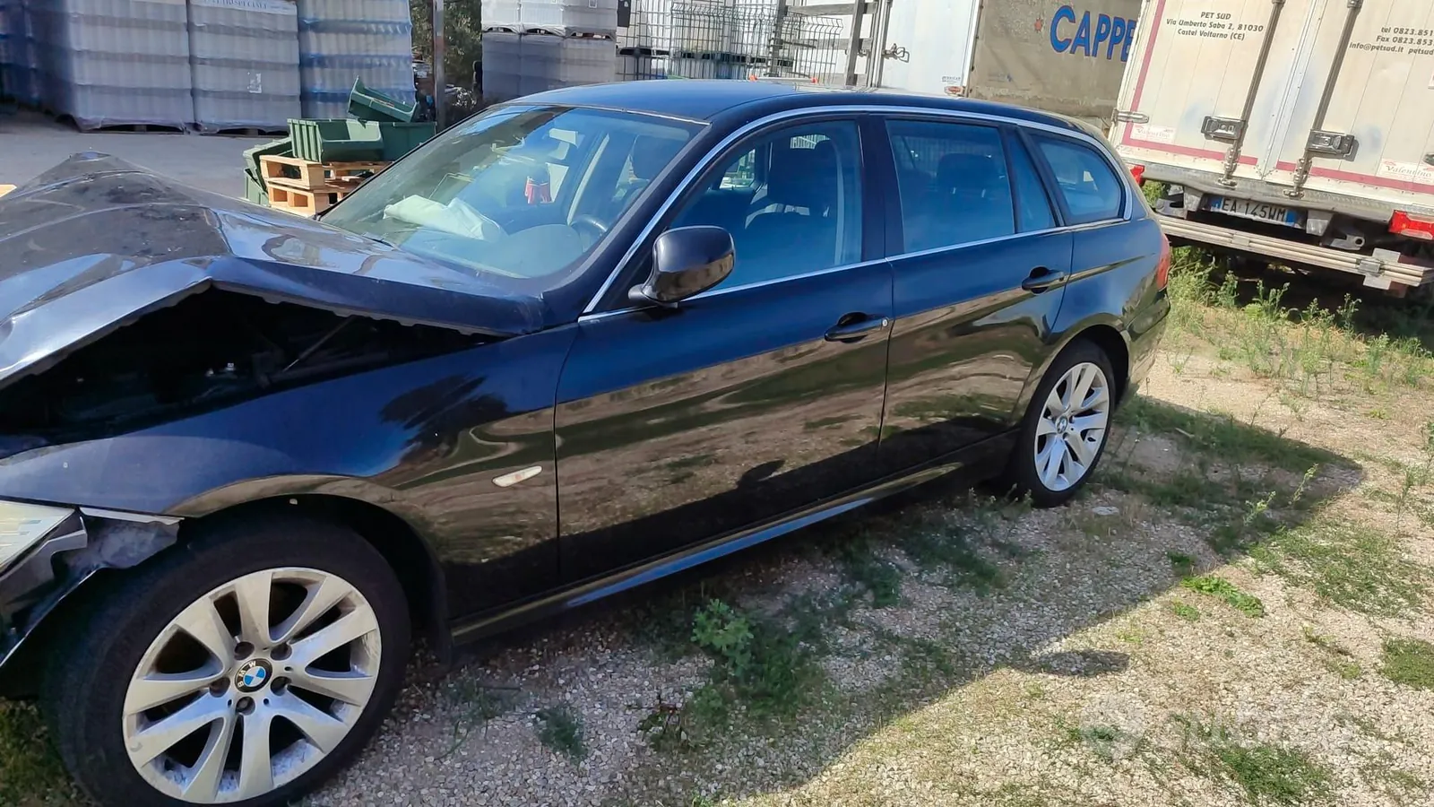 BMW E91 2011 photo 2