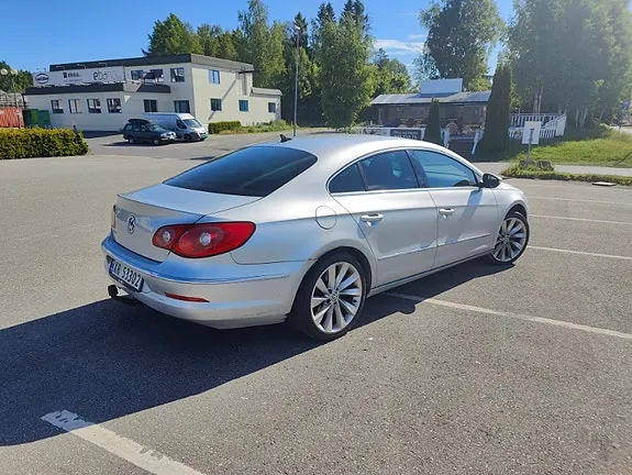 Volkswagen Passat Cc 2009 photo 2