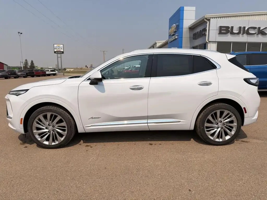 Buick Envision 2026 photo 2