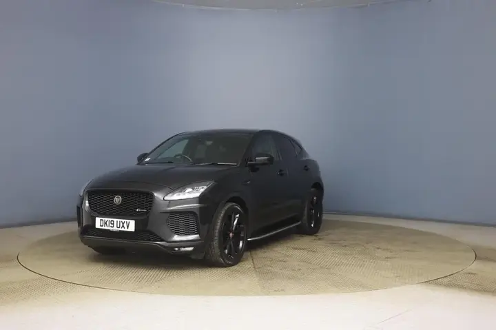 Jaguar E-Pace 2019 photo 3