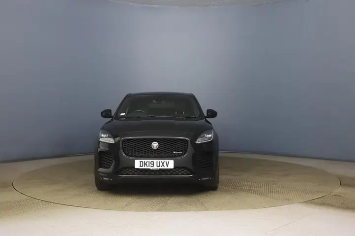 Jaguar E-Pace 2019 photo 4