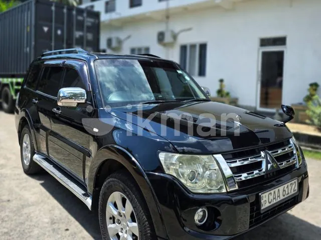 Mitsubishi Montero 2013 photo 2