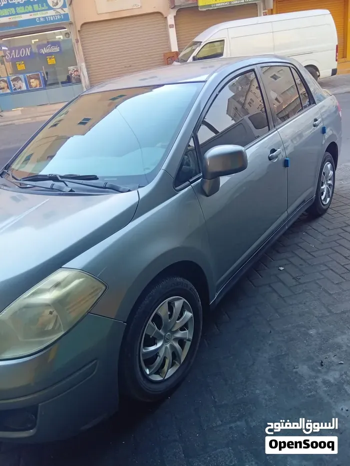 Nissan Tiida
