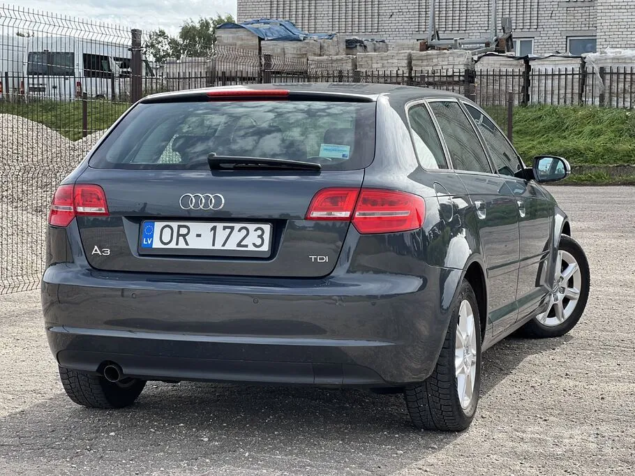 Audi A3 2011 photo 3