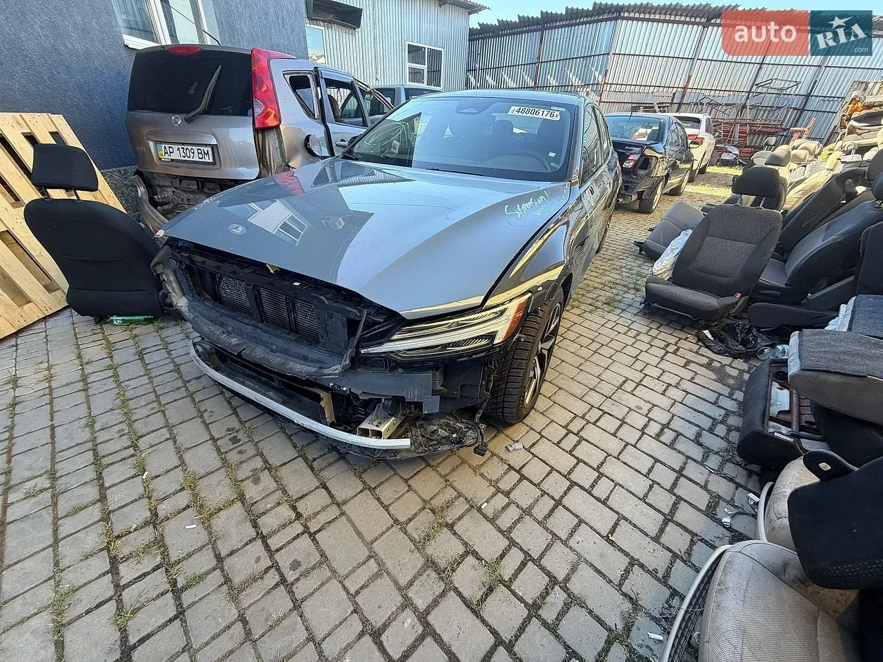 Volvo S60 2024 photo 3