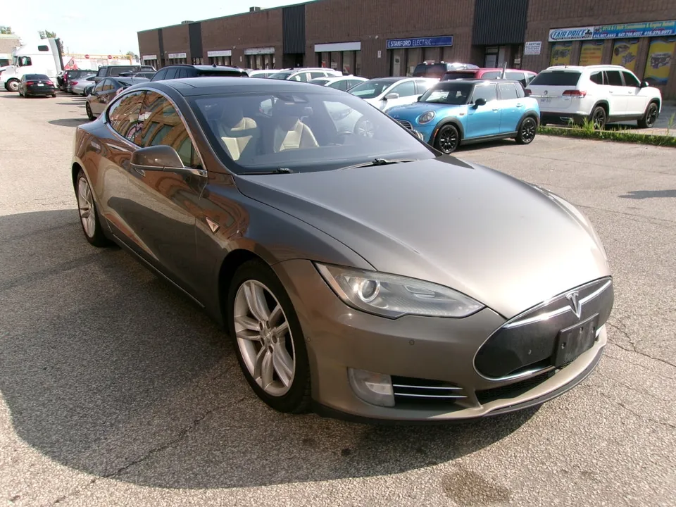 Tesla Model S 2016 photo 3