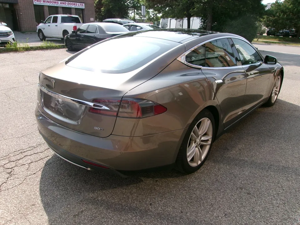 Tesla Model S 2016 photo 4