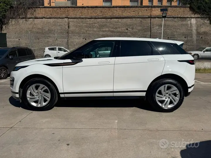 Land Rover Range Rover Evoque 2022 photo 4