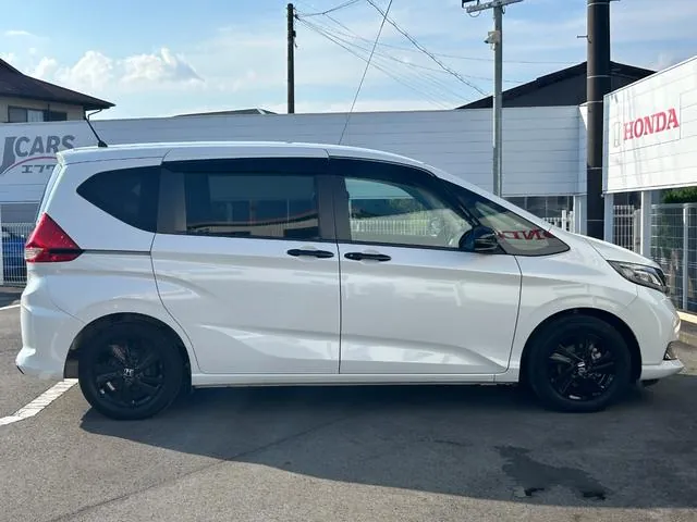 Honda Freed 2024 photo 4