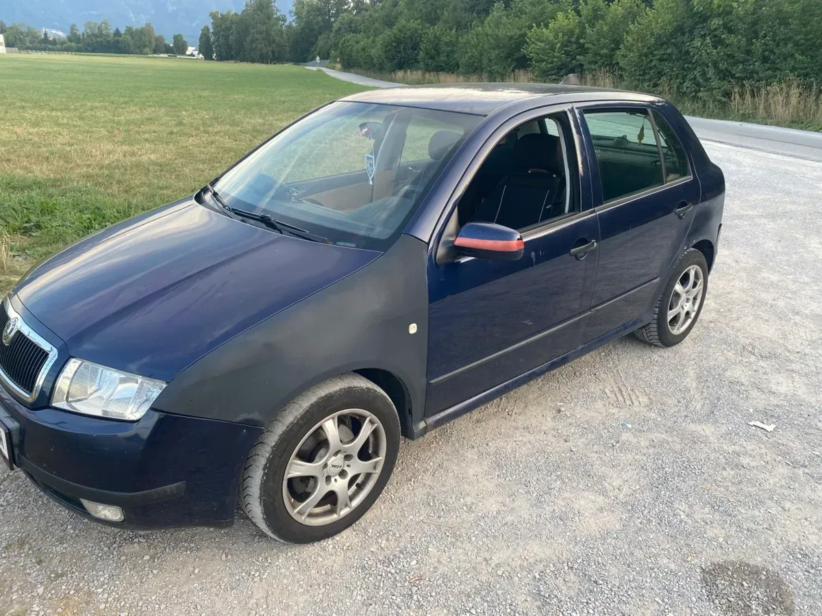 Skoda Fabia 2000 photo 2