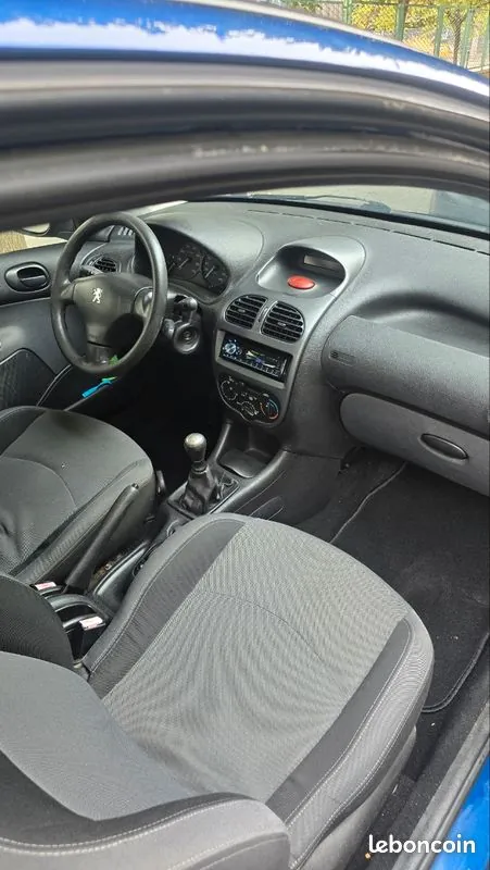 Peugeot 206 2006 photo 3