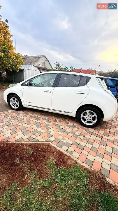 Nissan Leaf 2013 photo 5