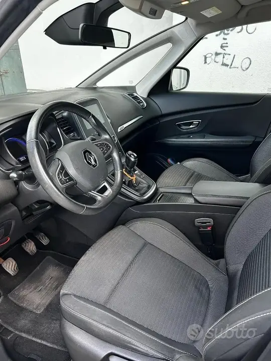 Renault Scenic 2019 photo 3