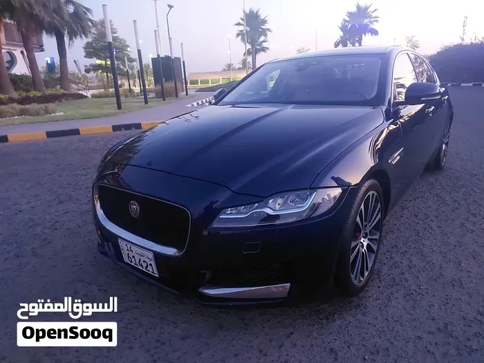 Jaguar Xf 2018 photo 5