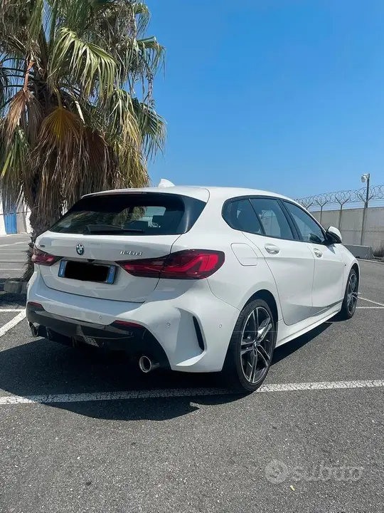 BMW 1 Series 2023 photo 2