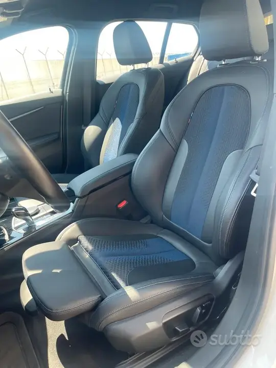 BMW 1 Series 2023 photo 4
