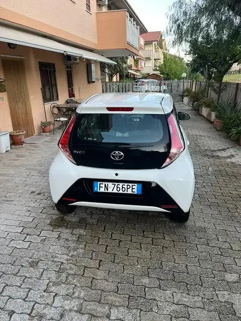Toyota Aygo 2018 photo 2